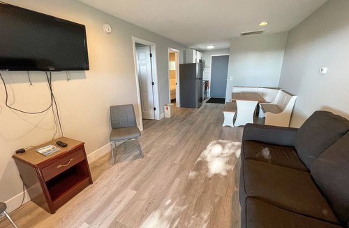 South Haven Hotel | Lake Bluff Inn and Suites