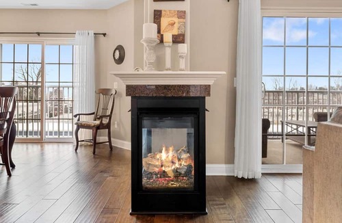 New Buffalo Condo | Heart of New Buffalo | Steps to Beach & Amtrak | Dual Pools & Gym