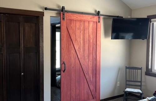 Caledonia Cabin | Perfect for groups of family and friends! 1-6 Bedrooms only rent what you need!