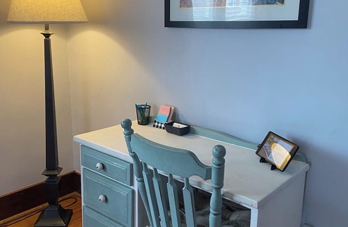 Wyandotte Apartment | Carriage House: Perfect for Summer Explorations – Comfortable Loft Living