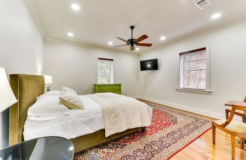 New Roads Apartment | Charming Louisiana Getaway w/Furnished Balcony!