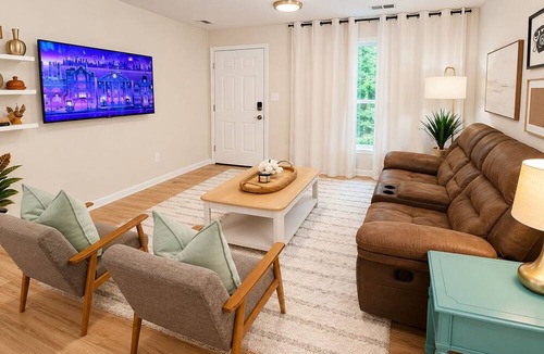 Roseville Apartment | New! Bright & Cozy 1BR Flat with Double Recliners