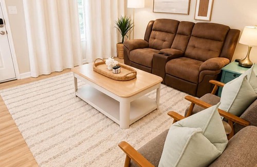 Roseville Apartment | New! Bright & Cozy 1BR Flat with Double Recliners