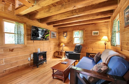 Savanna Cabin | Rustic River Cabin 2