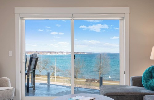 Traverse City Condo | 539 Bay Street Traverse City - Luxury Downtown Residences