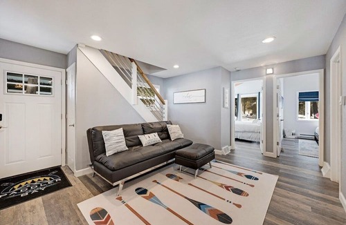 Ellison Bay Cottage | Insta-worthy Waterfront Cottage with Hot Tub