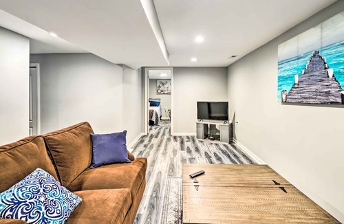 Chatham Apartment | Remodeled Chicago Apartment < 9 Mi to Downtown