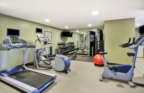 Middletown Condo | King Suite | Perfect for Business Travelers