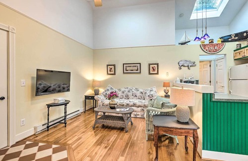 Frankfort Apartment | 18 Mi to Crystal Mtn: Couple's Haven Near Lake