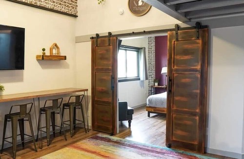 Niles Apartment | Rivers Edge Lofts - Unit 10