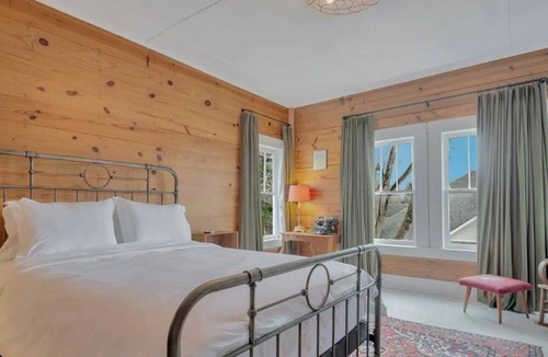 Hemphill House | Luxe Historic Private Getaway Minutes to the Lake!