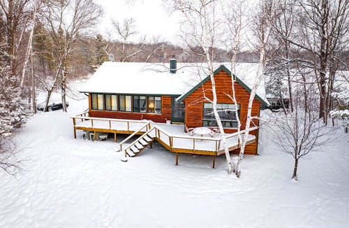 Aitkin House | Cozy retreat on TWO Lakes for the price of one! 4 beds 3 baths + sauna