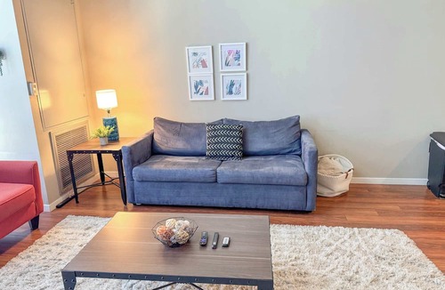 Old West Side Apartment | Apartment near Kerrytown Concert House
