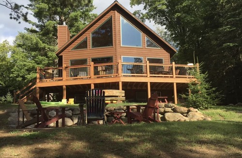 Grand Rapids House | Crystal Clear Beautiful Deer Lake 5 Bdrm Gorgeous Northwoods Cabin Finnish Sauna