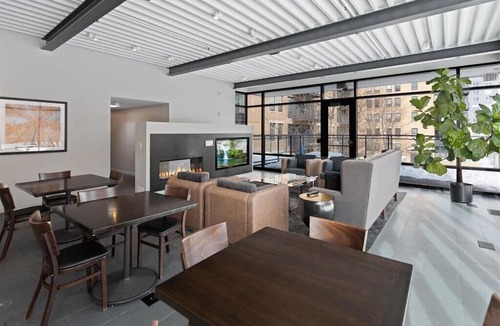 Evanston Apartment | "Unity of Evanston" 3 BDR+2BA ModernLuxe High Rise