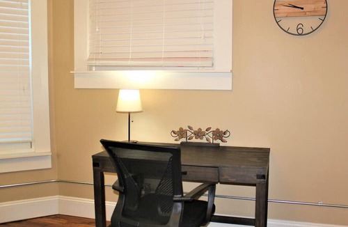 Vine Apartment | 131 Cedar 1 · Enchanting 2BR Haven | Downtown Kalamazoo Gem