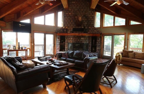 Elizabeth House | Luxury Ranch Compound on 300 acres, just outside Galena Territory. 30 bedrms.