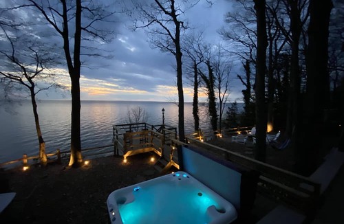 Fennville House | Stay on Lake Michigan ~ Private Hot Tub, Fire Pit, Lakeside Deck!