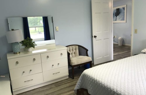 Harbor Beach Cottage | Sunrise in Sandy Beach Property 1
