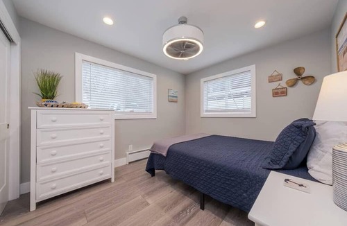 Bridgman Condo | Lakeside Serenity: One-Bedroom Villa