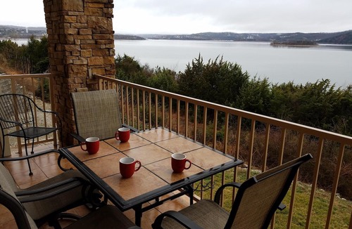Hollister Condo | Summer Dates Open! Luxury Lakefront Condo! 2 King Beds/2 New Baths, What A View!