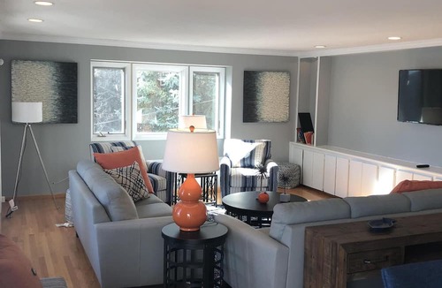 Saugatuck House | Stunning Lake View, Remodeled Home -Close to Oval Beach-Very clean