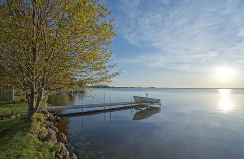 Moran Cottage | Sunset Breeze on Brevort Lake