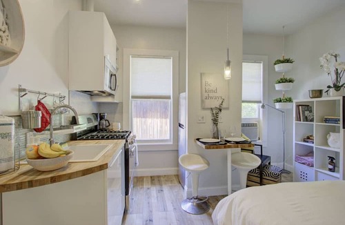 Central Midtown Apartment | Midtown Gem | Steps to Music, Art & Local Vibe