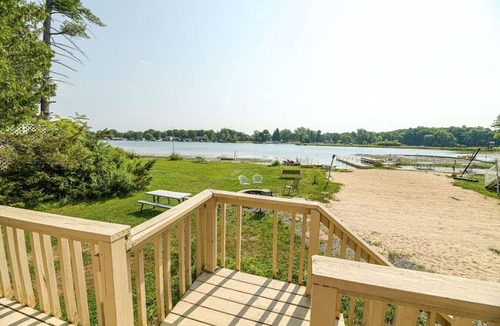 Alto Apartment | Campau Lake Sunrise Retreat | Peaceful Lakefront
