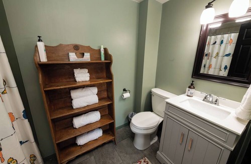 Niles Apartment | Boutique Downtown Loft on the NODE, Walk Everywhere, 20 Min Drive to Notre Dame