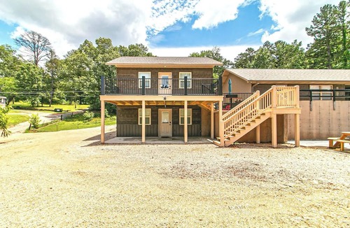 Van Buren Apartment | Current River Retreat 3 - 2 Bedroom Sleeps 6 - Cozy Apartment