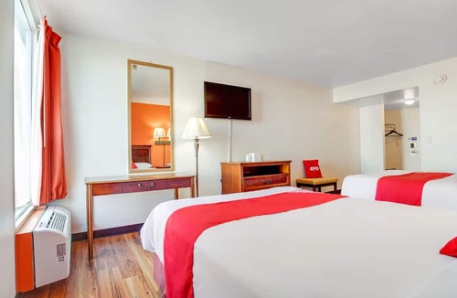 Muskegon Heights Hotel | Enjoy Inviting Retreat Near Lakeshore Museum Center and Muskegon Adventures