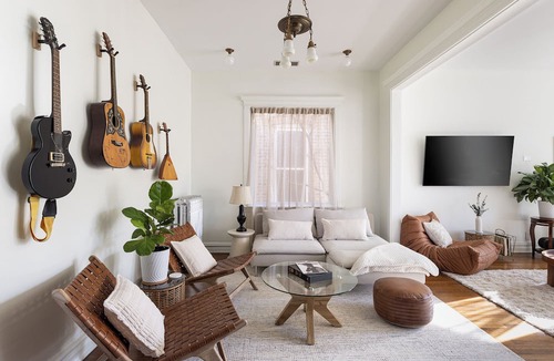 Logan Square Apartment | Your Logan Square Oasis with Lush Outdoor Haven!