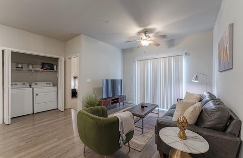 Springfield Apartment | Luxury Gated Stay/Resort Amenities/Near Mercy