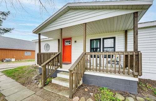 Port Austin House | Port Austin Home Near Lake Huron w/Fire Pit!