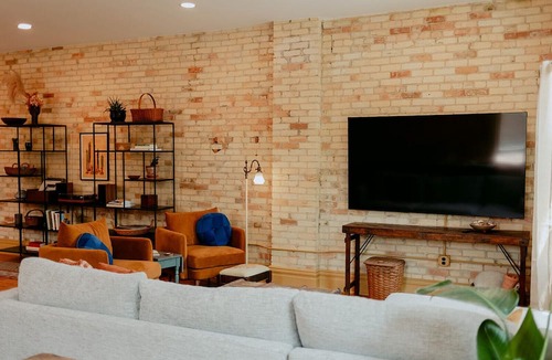 Traverse City Apartment | Downtown TC Luxe Landmark at The Union Guesthouse