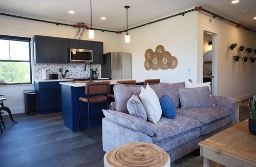 Indian River Condo | Brand New 2BR River Condo w/Large Terrace