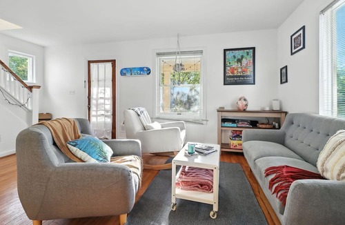 Old West Side House | NEW! La Casa Naranja 3-Bedroom Home - Pets Allowed