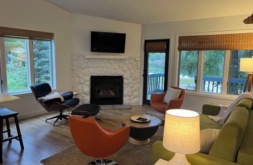 Biwabik Condo | Contemporary Lakefront Condo @ Giants Ridge Ski, Golf, Beach, Bike