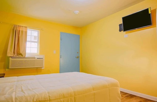 Markham Apartment | King Bed | Non smoking