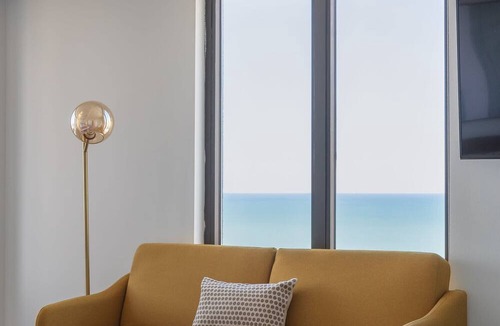 Rush and Division Apartment | Luxury Designer Penthouse 3804 | Pool | Gold Coast