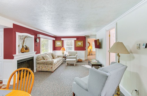 Frankfort Apartment | Relax Fireside! Frankfort Apt Near Dtwn & Beaches