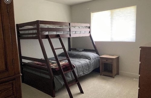 Litchfield House | John & Anne`s Place LLC
