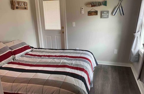 Turtle Beach Cabin | Toledo Bend Cabin-Mid-Lake-5 Miles from Town-Entire Cabin in Many, La