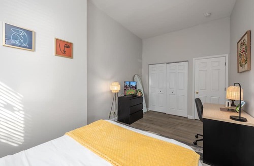 Soulard Apartment | Soulard Gem-Cozy APT- Walk to Downtown STL! WIFI