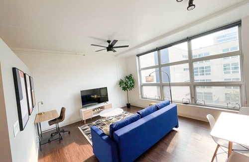 Central West End Apartment | 1 BR Loft Near Central West End, Walk to BJC
