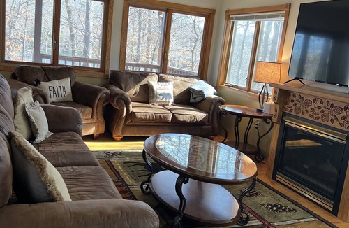 Luck Cabin | Lake Home property