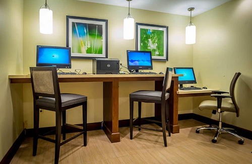 Dearborn Condo | Indoor Pool, Hot Tub, Free Wi-Fi, Free Breakfast | Close to Ford World HQ