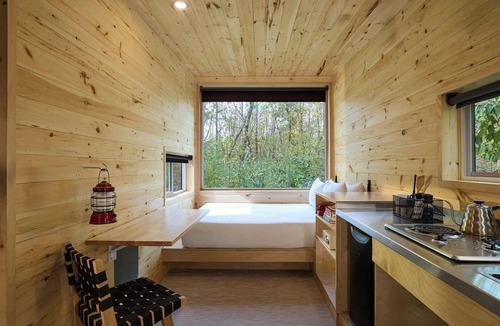 Osceola Cabin | Postcard Cabins Ozark Highlands, Outdoor Collection by Marriott Bonvoy