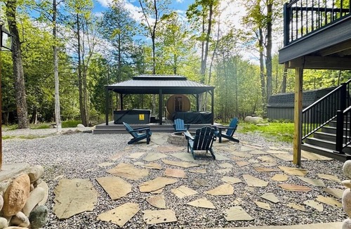 Boyne City House | Winter Water Woodlands - Hot Tub & Sauna Near Boyne Mountain & Lake Charlevoix